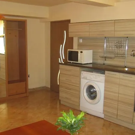 Ground Floor Summer House Апартаменты *