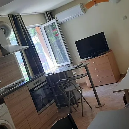 Апартаменты Ground Floor Summer House *